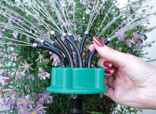 Illustration for article titled 8 Tools to Help You Grow a Nice Green Garden
